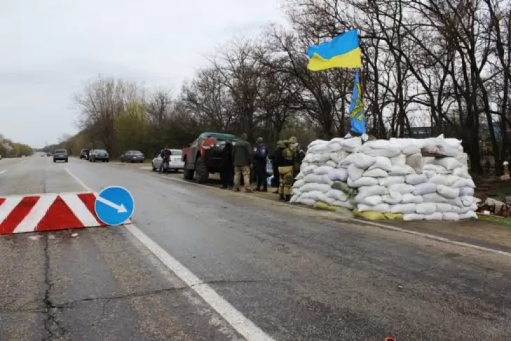 статьи Полицейские не имеют права требовать водительского удостоверения на блокпосту