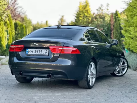 Jaguar XE 2016