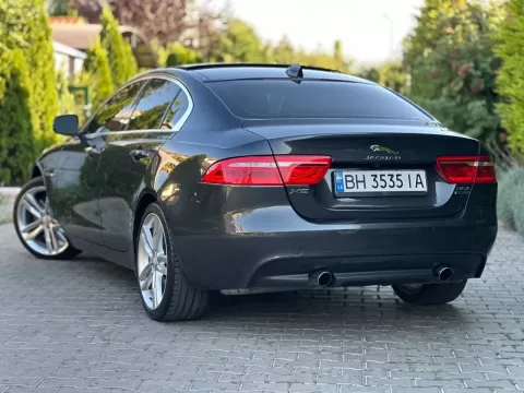 Jaguar XE 2016