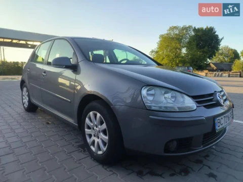 Volkswagen Golf 2005