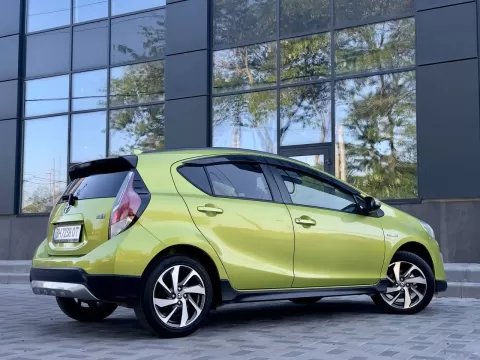 Toyota Aqua 2016