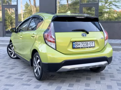 Toyota Aqua 2016