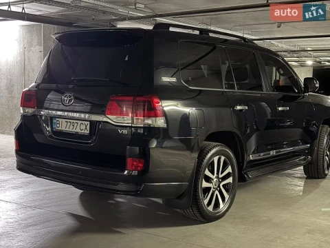 Toyota Land Cruiser 2019