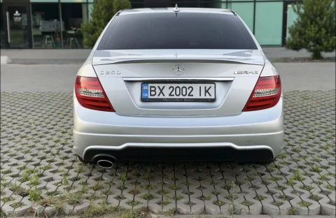 Mercedes-Benz C-Class 2012