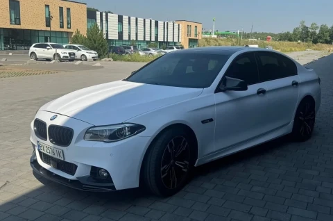 BMW 5 Series 2011