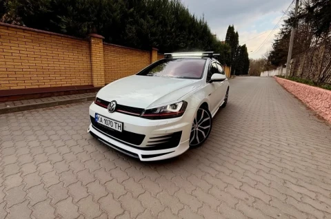 Volkswagen Golf GTI 2014