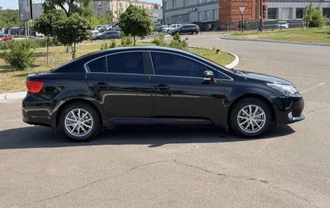 Toyota Avensis 2012