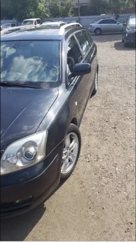 Toyota Avensis 2005