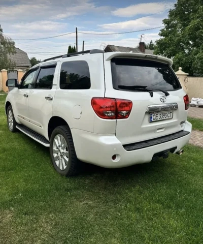 Toyota Sequoia 2015
