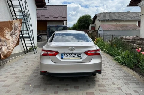 Toyota Camry 2017