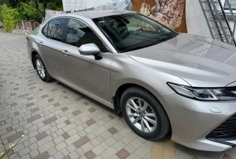 Toyota Camry 2017