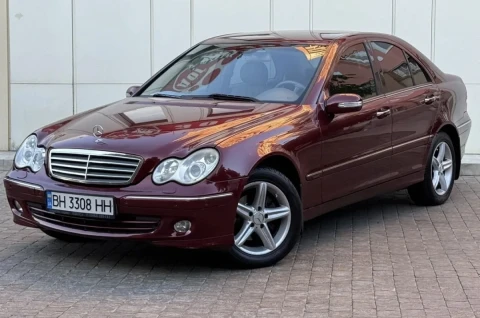 Mercedes-Benz C-Class 2004