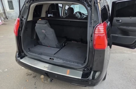 Peugeot 5008 2013