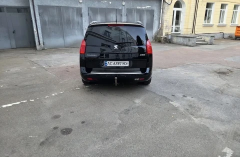 Peugeot 5008 2013