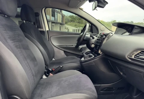 Lancia Ypsilon 2013
