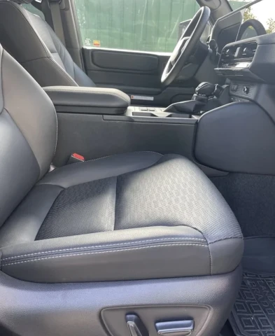 Toyota Land Cruiser Prado 2025