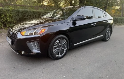 Hyundai Ioniq 2021