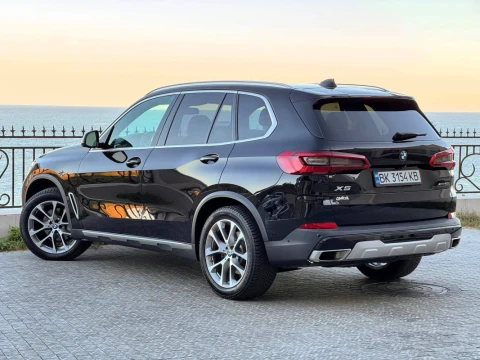 BMW X5 2019