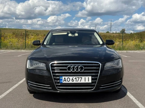Audi A8 2012