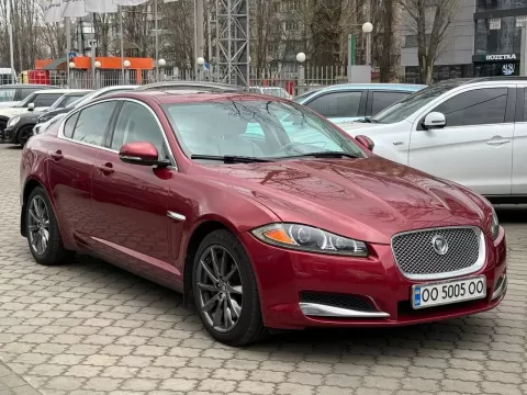 Jaguar XF 2012