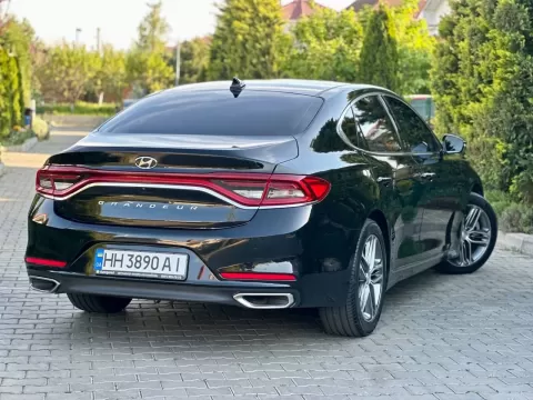 Hyundai Grandeur 2017