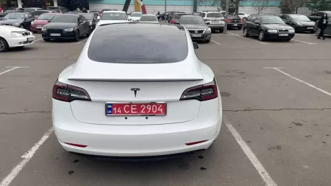 Tesla Model 3 2018