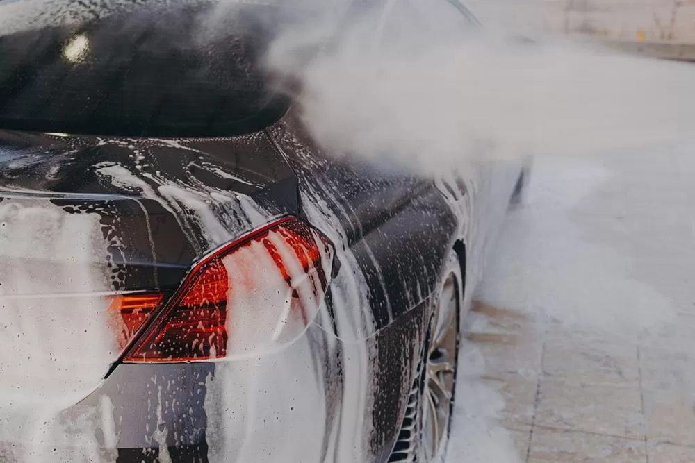 Мойка авто зимой: что можно и что нельзя делать — советы 2026