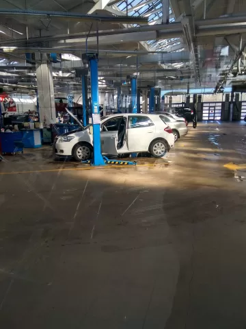 Тойота Центр Київ Автосаміт на Столичному 1731
