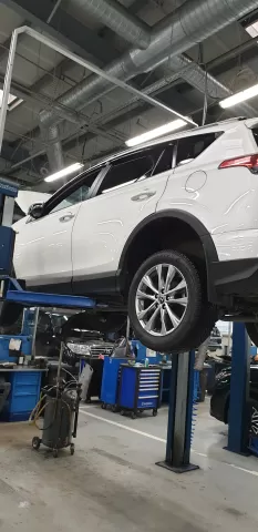 Тойота Центр Київ ВІДІ Автострада 2050