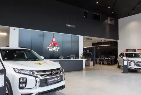 Mitsubishi Альфа Бриллиант (Официальная станция технического обслуживания) 2038