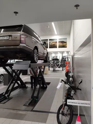 Jaguar Land Rover Київ Аеропорт 2197