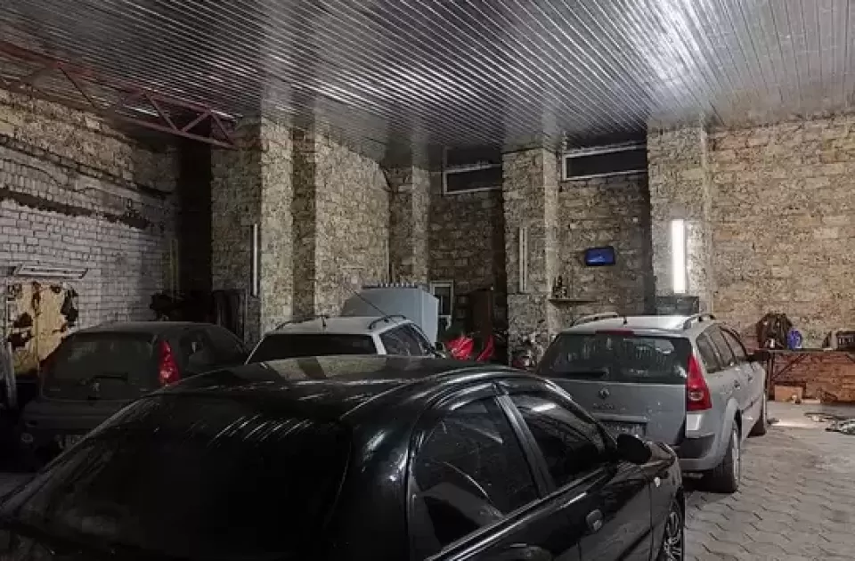 Автосервіс, СТО Стіл у Паші