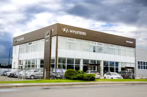 Автоберег HYUNDAI на Бальзака