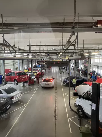 АВТО-МЕТРОПОЛІС 1643