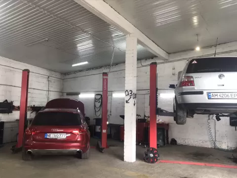 Auto Glass Service 2378