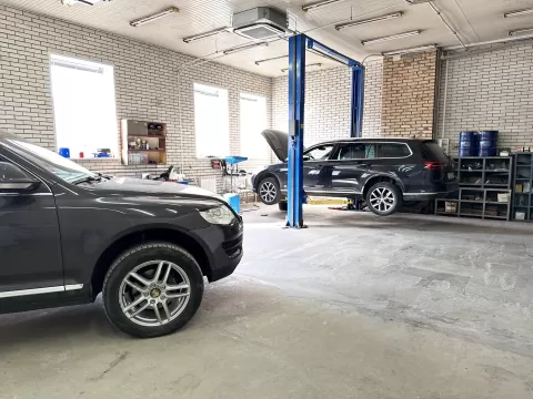 IRON Master СТО та кузовний центр 891