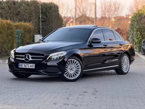 Mercedes-Benz C-Class 2019