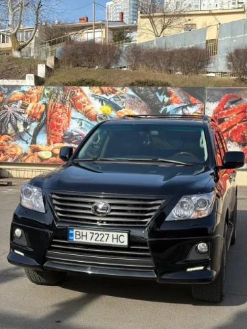 Lexus LX 2010