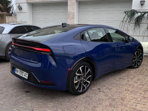 Toyota Prius 2024