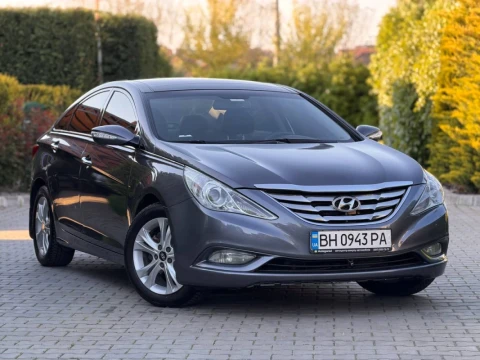 Hyundai Sonata 2010