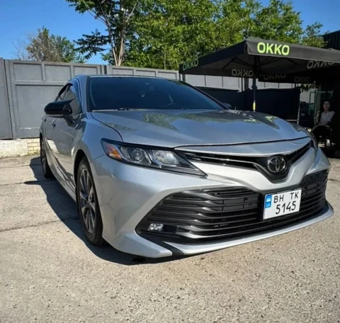 Toyota Camry 2019