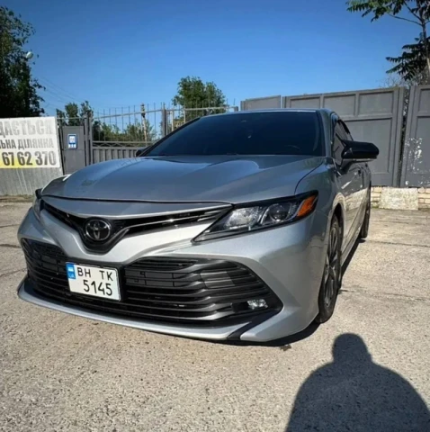 Toyota Camry 2019