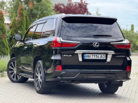 Lexus LX 2016