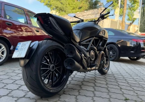Ducati Diavel 2015