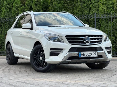 Mercedes-Benz M-Class 2013