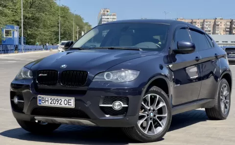 BMW X6 2011