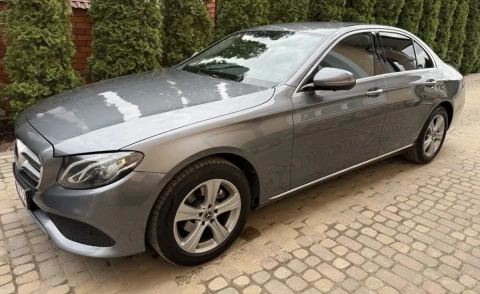Mercedes-Benz E-Class 2017