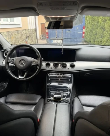 Mercedes-Benz E-Class 2017