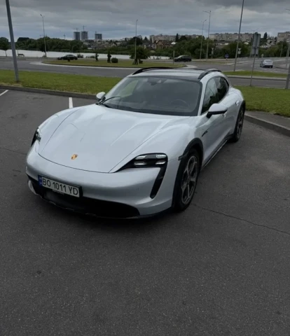 Porsche Taycan 2021 2021