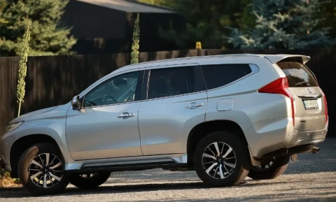 Mitsubishi Pajero 2018